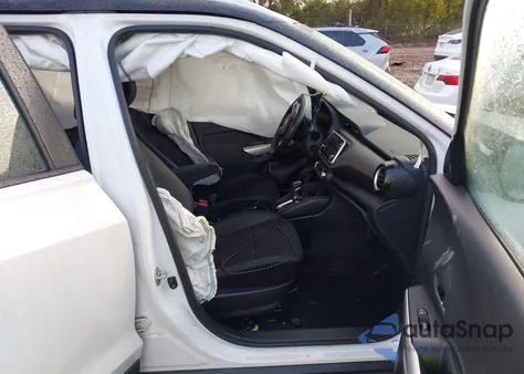 2018 Nissan Kicks Sv from USA, damaged, VIN 3N1CP5CU9JL531841